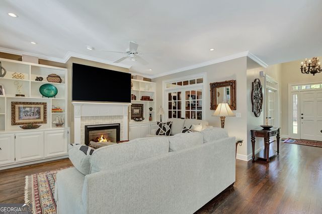 180 Shoreline Circle, Newnan, GA 30263