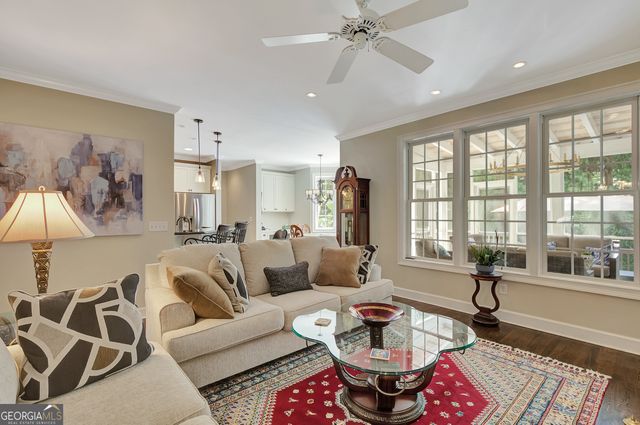 180 Shoreline Circle, Newnan, GA 30263