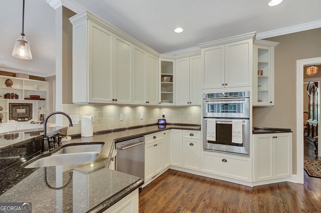 180 Shoreline Circle, Newnan, GA 30263
