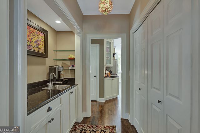 180 Shoreline Circle, Newnan, GA 30263