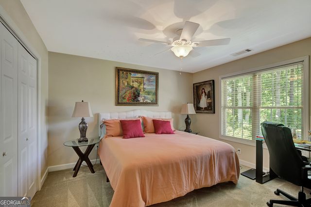 180 Shoreline Circle, Newnan, GA 30263