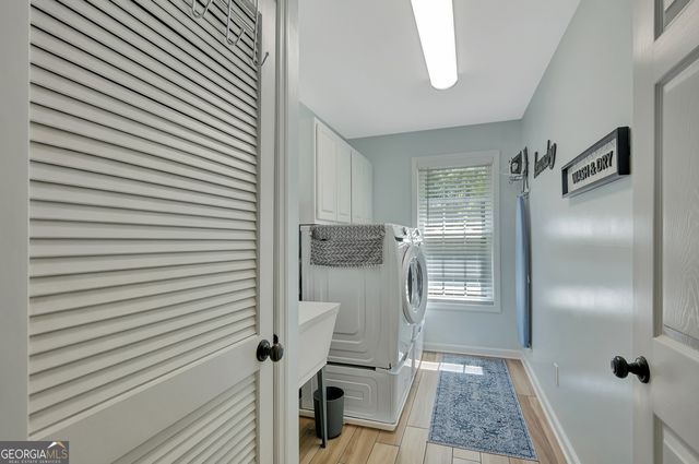 180 Shoreline Circle, Newnan, GA 30263