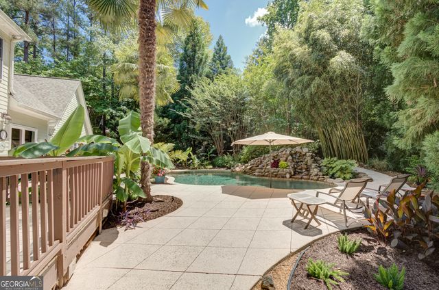 180 Shoreline Circle, Newnan, GA 30263