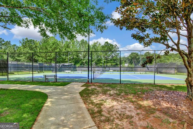 180 Shoreline Circle, Newnan, GA 30263