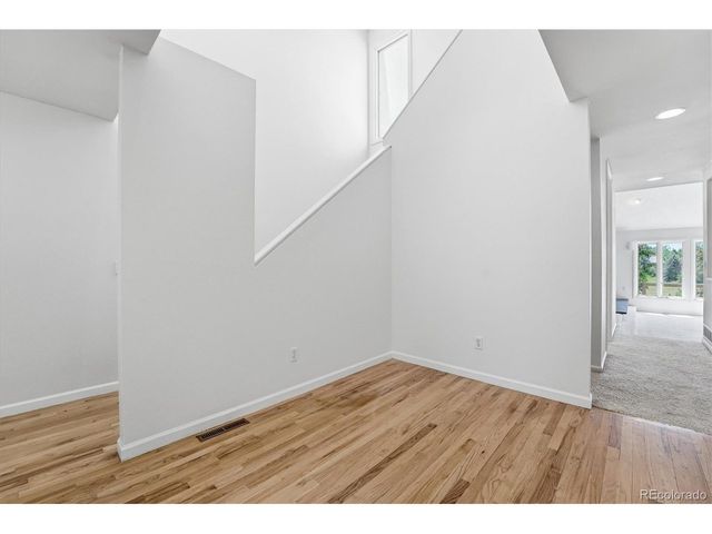 1520 W Briarwood Ave, Littleton, CO 80120