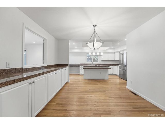 1520 W Briarwood Ave, Littleton, CO 80120
