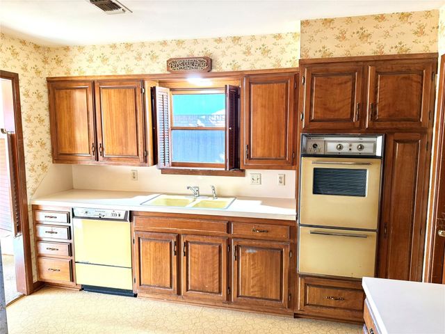 3689 N 9th Street, Abilene, TX 79603