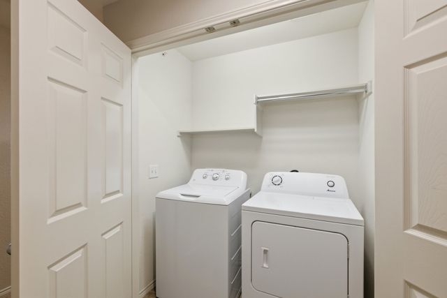 2209 Stoneleigh Place, Mckinney, TX 75071
