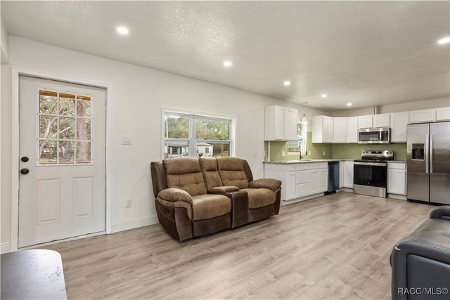 4241 E Nugget Pass Place, Dunnellon, FL 34434