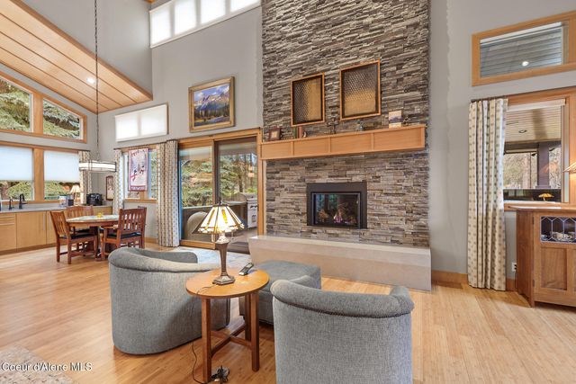 9641 N EASY ST, Hayden Lake, ID 83835