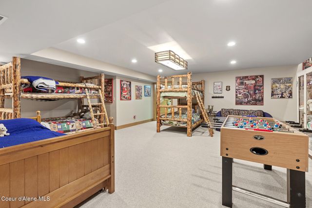 9641 N EASY ST, Hayden Lake, ID 83835