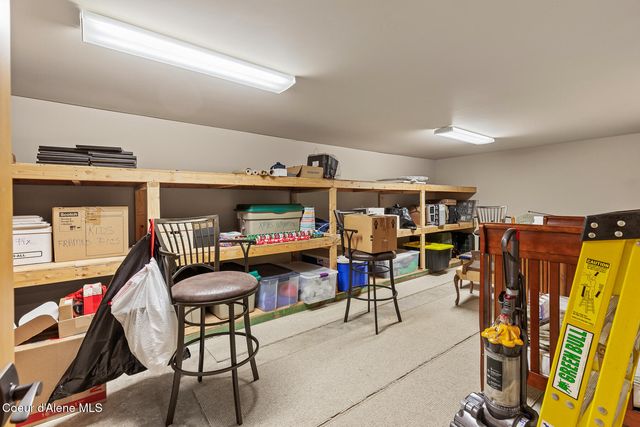 9641 N EASY ST, Hayden Lake, ID 83835