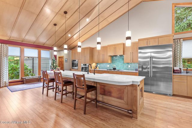 9641 N EASY ST, Hayden Lake, ID 83835