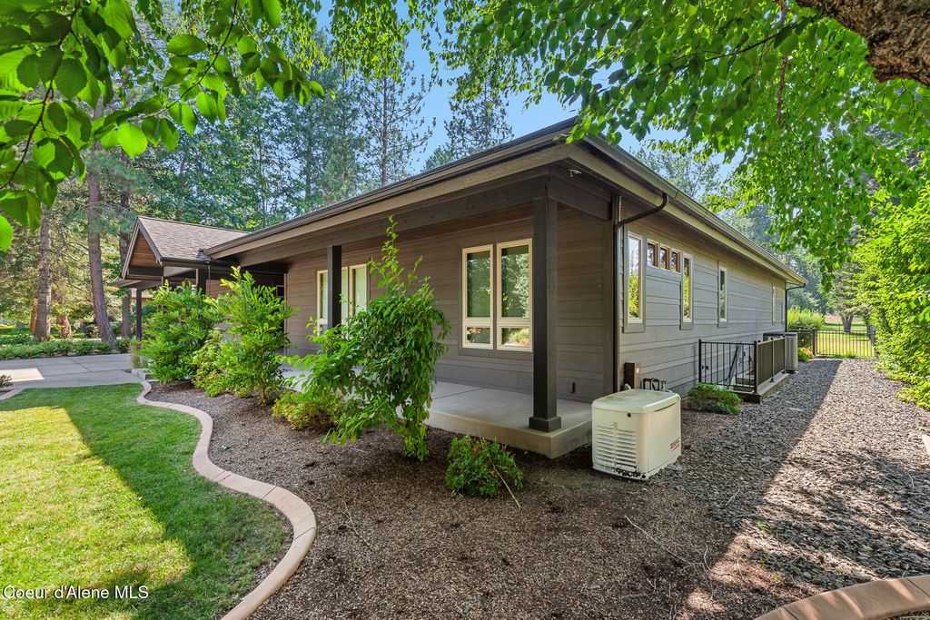 9641 N EASY ST, Hayden Lake, ID 83835 photo 3