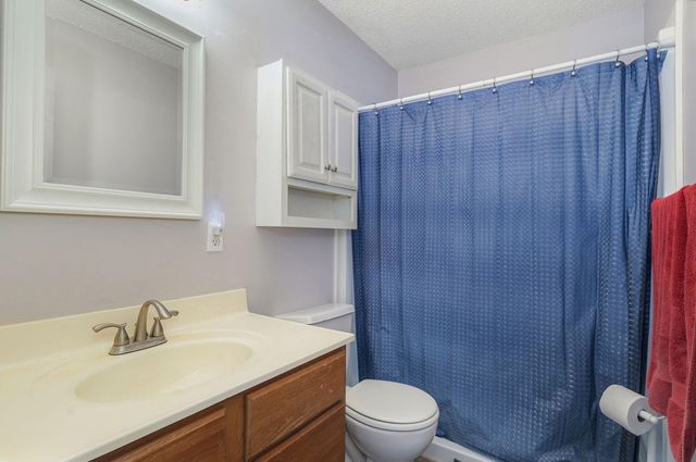 314 E Swiss Lane Court, Springfield, MO 65807