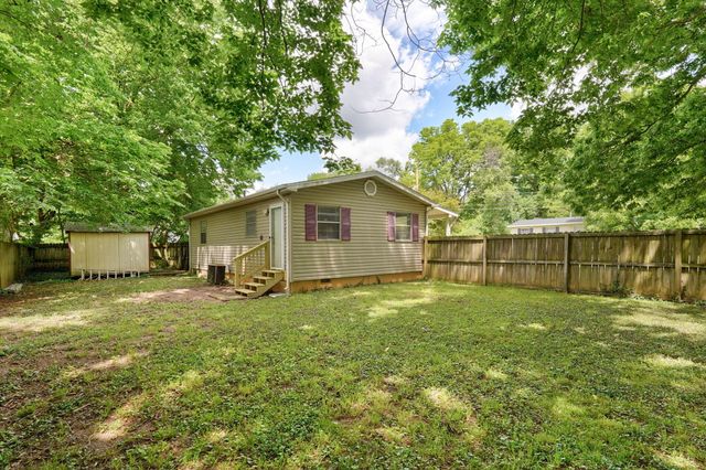 314 E Swiss Lane Court, Springfield, MO 65807