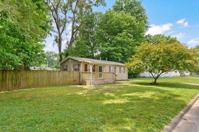 314 E Swiss Lane Court, Springfield, MO 65807