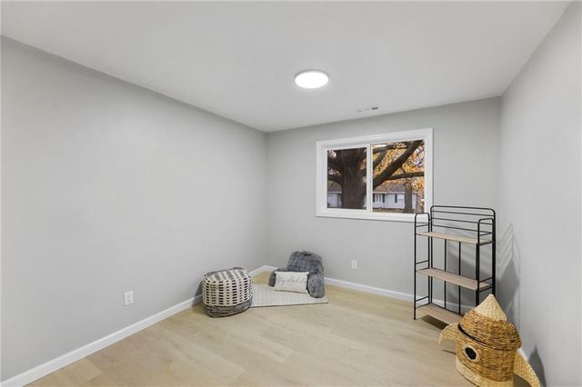 10206 W 88th Terrace, Overland Park, KS 66212