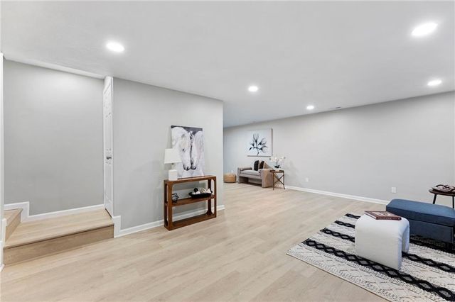 10206 W 88th Terrace, Overland Park, KS 66212