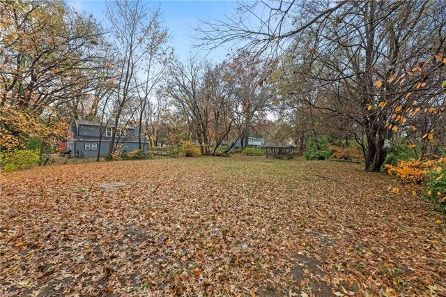 10206 W 88th Terrace, Overland Park, KS 66212