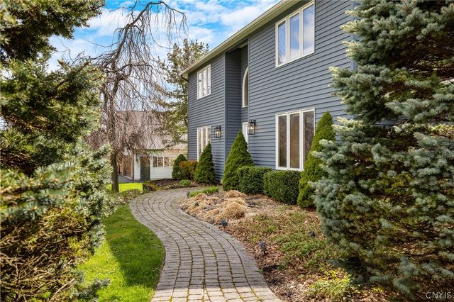 4520 Red Spruce Lane, Manlius, NY 13104