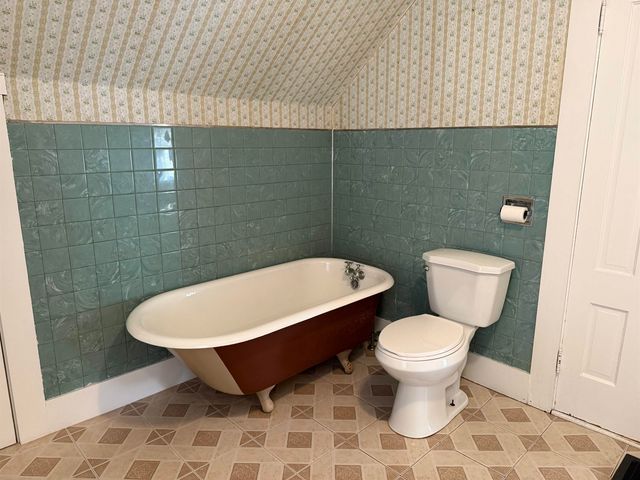 233 State Street, Rutland City, VT 05701