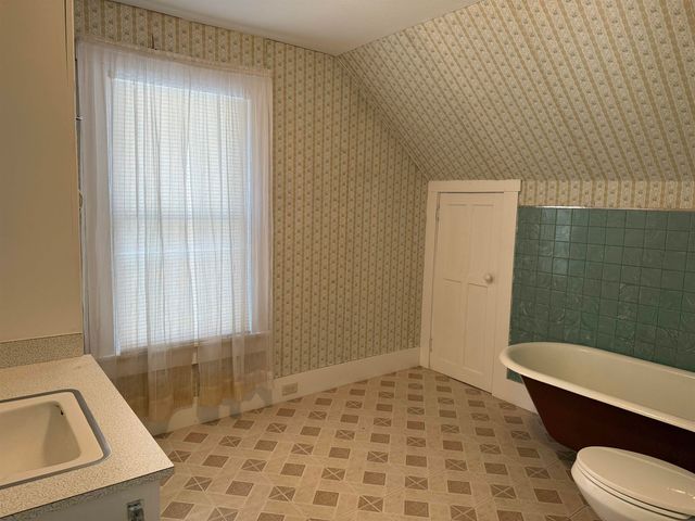 233 State Street, Rutland City, VT 05701