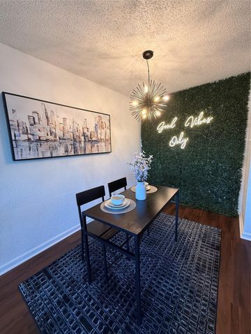 2830 S Bartell Drive 211, Houston, TX 77054