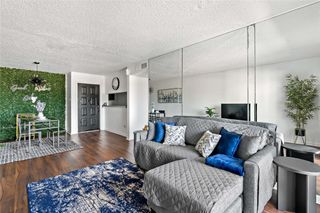 2830 S Bartell Drive 211, Houston, TX 77054