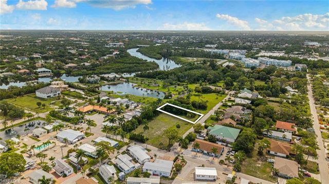 3090 Pine Tree DR, Bonita Springs, FL 34134