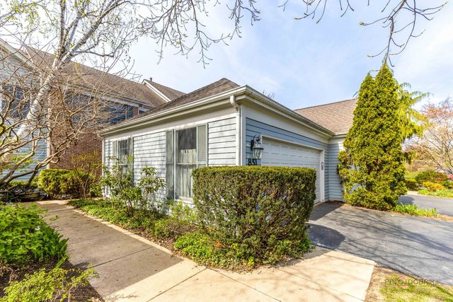 851 Sutton Court, Lincolnshire, IL 60069