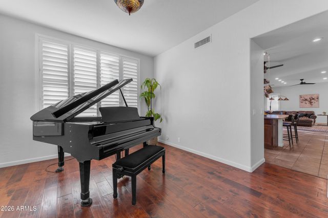 1615 W WILDWOOD Drive, Phoenix, AZ 85045