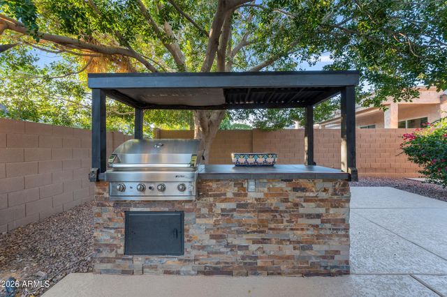 1615 W WILDWOOD Drive, Phoenix, AZ 85045