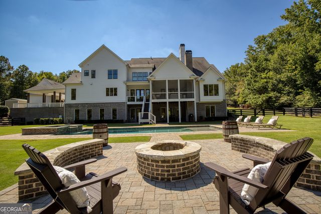 13235 SE Arnold Mill Road, Roswell, GA 30075