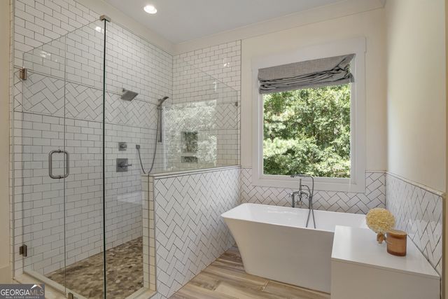 13235 SE Arnold Mill Road, Roswell, GA 30075