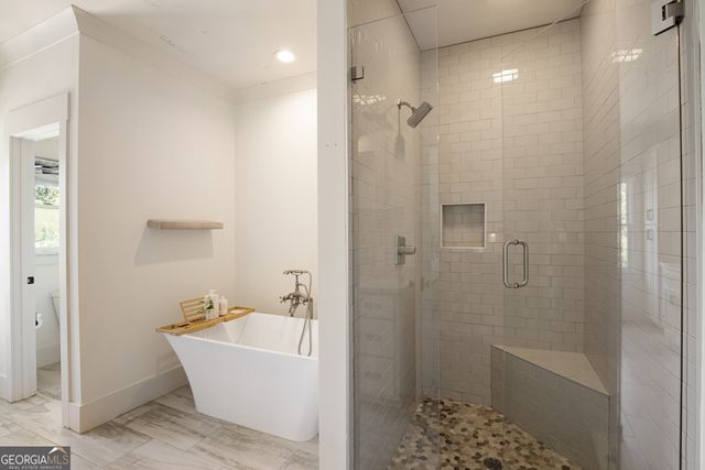 13235 SE Arnold Mill Road, Roswell, GA 30075