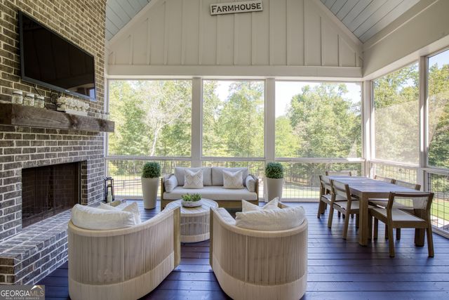 13235 SE Arnold Mill Road, Roswell, GA 30075