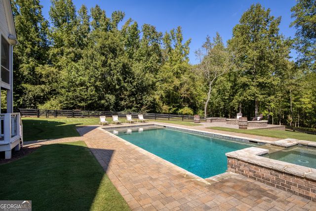 13235 SE Arnold Mill Road, Roswell, GA 30075