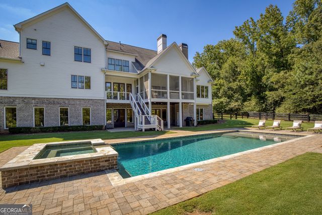 13235 SE Arnold Mill Road, Roswell, GA 30075