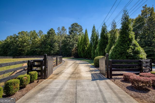 13235 SE Arnold Mill Road, Roswell, GA 30075