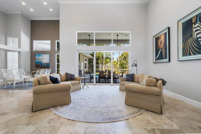 101 Sandbourne Lane, Palm Beach Gardens, FL 33418