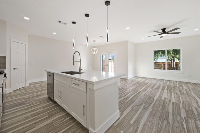 9807 Bamboo Road B, Houston, TX 77041