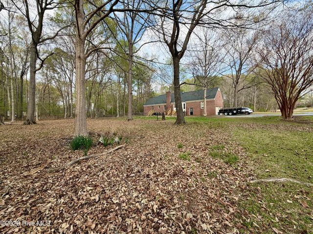 2454 Buckboard Trail, Rocky Mount, NC 27804