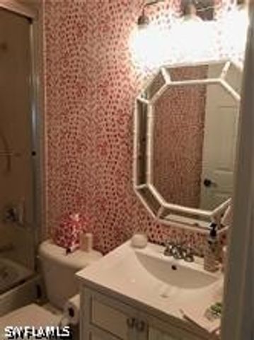 800 Golf DR S 104, Naples, FL 34102