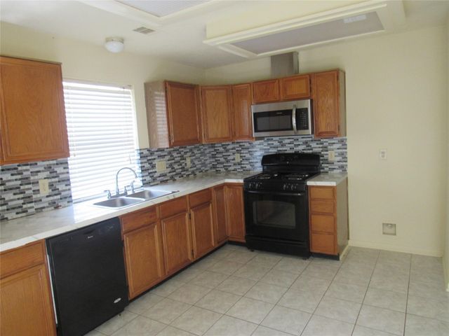 5418 Imperial Grove Drive, Houston, TX 77066