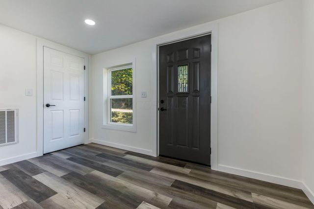 10706 State Route 93 N, Logan, OH 43138