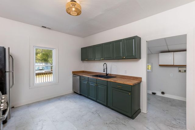 10706 State Route 93 N, Logan, OH 43138