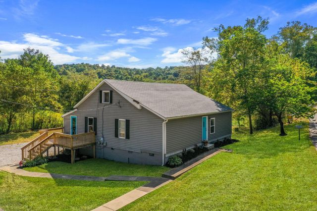 10706 State Route 93 N, Logan, OH 43138