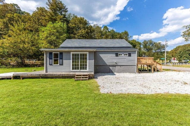 10706 State Route 93 N, Logan, OH 43138