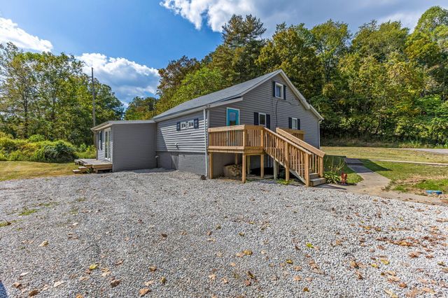 10706 State Route 93 N, Logan, OH 43138